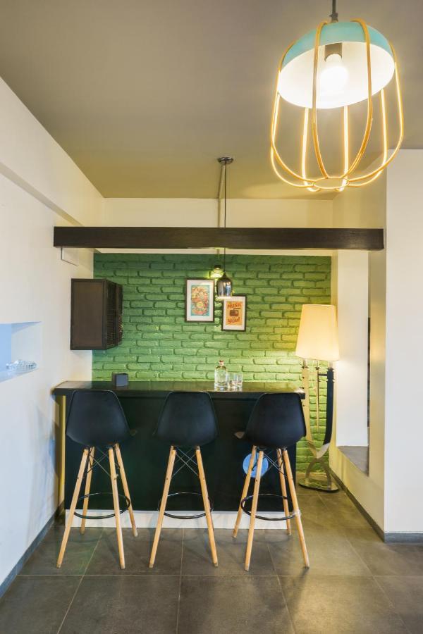 Grey Stone - Lakefront Penthouse Family Rooms Kolhapur Dış mekan fotoğraf